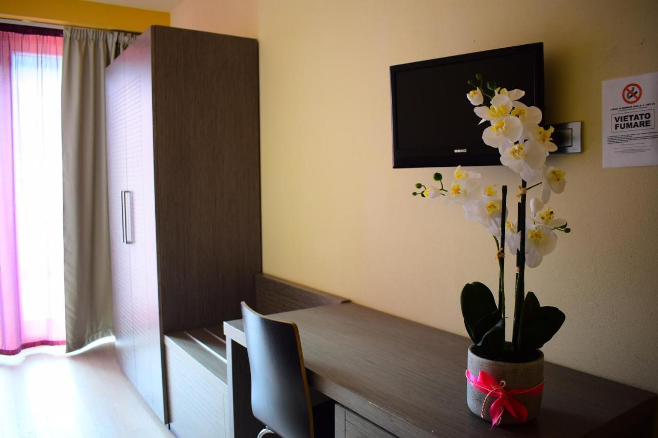 Hotel Kube Folgaria Bagian luar foto