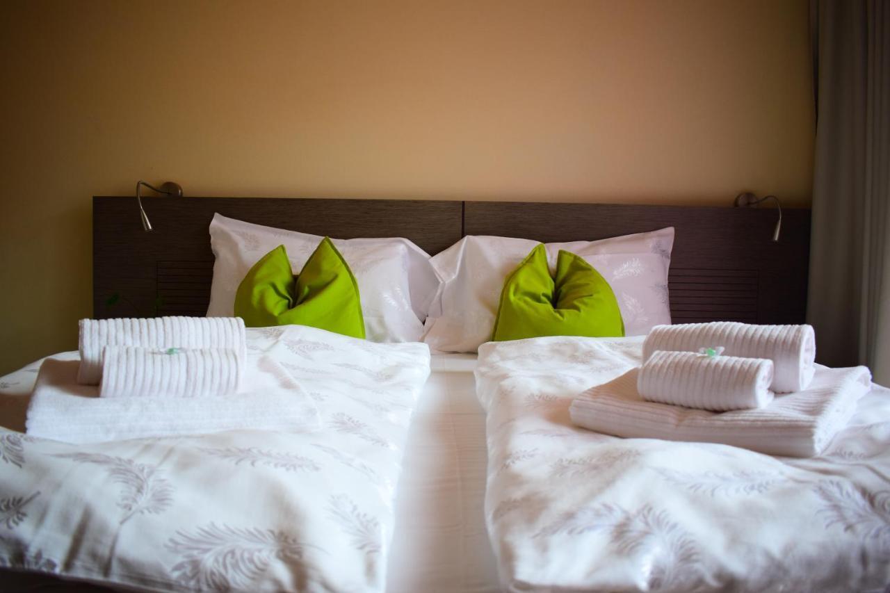 Hotel Kube Folgaria Bagian luar foto